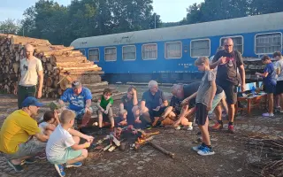 Pomôžte vrátiť najväčší parný rušeň Albatros 498.104 na koľaje.