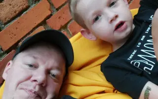 Syn tragicky prišiel o mamu. Zostali sme sami. Pomôžte nám to ustáť.