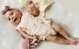 Pomôžme Dorotke zmeniť ťažký štart na krásny život Pomôžme Dorotke zmeniť ťažký štart na krásny život