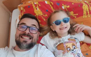 Pomôžme Dominike napredovať vďaka rehabilitáciám