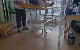Pomôžte Tamarke postaviť sa na nohy