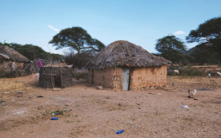 Pomôžme postaviť faru v dedinke Olala v Tanzánii