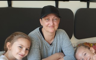 Pomôžme Andrei pri liečbe rakoviny liekom Enhertu