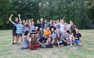 Pomôž študentom rásť bez bariér! Prispej im na Nexteria Leadership Camp.
