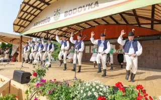"Kým žiješ, tancuj!" Zachráňme a podporme folklórny festival seniorov