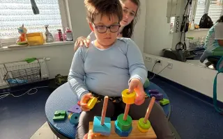 Pomôžme 7-ročnému Miškovi pokračovať v rehabilitáciách a napredovať