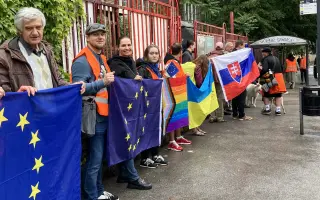 Pomôžte nám získať spravodlivosť tam, kde ju ústava popiera