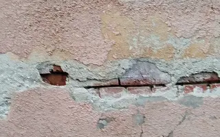 Pomôžte Márii a Janke zachrániť ich dom, ktorý je v havarijnom stave