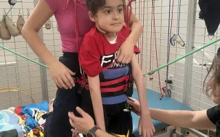 Pomôžme Zolikovi, aby sa znova naučil chodiť