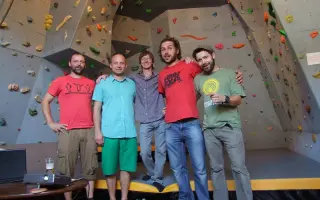 Pomôžte ROKE vybudovať boulderingovú stenu KAMIŇ vo Svidníku!