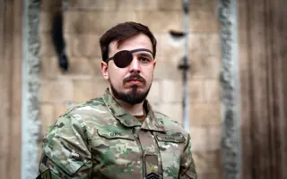 Musia prežiť, aby zachránili iných