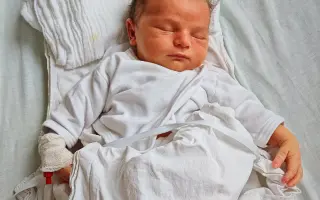 Pomôžte Adamkovi napredovať vďaka rehabilitáciám