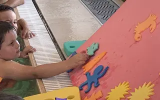 Pomôžme Kaikovi napredovať – aby raz mohol povedať „mama“ Pomôžme Kaikovi napredovať – aby raz mohol povedať „mama“