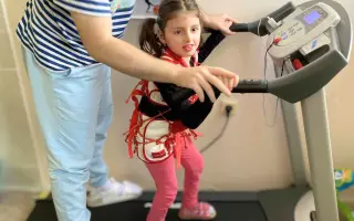 Pomôžme 9-ročnej Naďke kráčať za jej úsmevom Pomôžme 9-ročnej Naďke kráčať za jej úsmevom