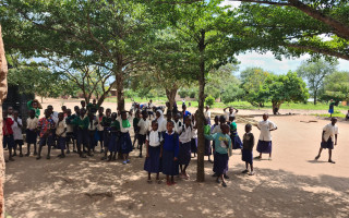 Opravme spolu školu v Tanzánii