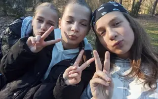 Pomôžme Karolíne, mame so štyrmi deťmi: aby mali na nájom a základné potreby