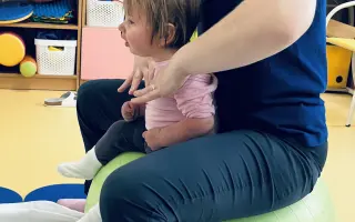 Emily bojovala o život, pomôžme jej znovu sa učiť žiť