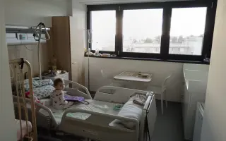 Pomôžme Frederike a Evelinke v kritickom období