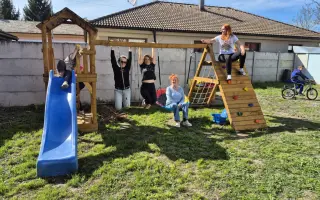 Pomôžte nám doplatiť interaktívnu podlahu FlySky pre deti s autizmom