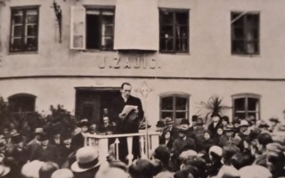 Odhalenie pamätnej tabule na počesť Dr. EMANUELA WINDHOLZA (1903 - 1986)