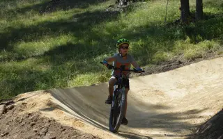 Pomôžte nám vybudovať nový flowtrail v Bojniciach