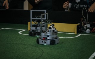 Podporte súťaž pre žiakov ZŠ a SŠ v programovaní robotov - RoboCup Slovensko