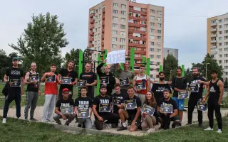 1000 Pull up Challenge podporuje Ninku, pridaj sa k nám