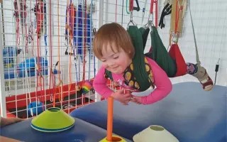 Pomôžte Danke rozrozprávať sa s delfínmi