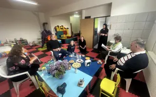 Pomôžte nám vytvoriť bezpečný a útulný priestor pre deti! 🧩💛
