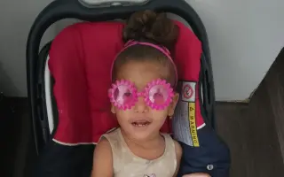 Prispejme malej princeznej Sáre na rehabilitačný pobyt