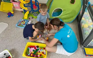 Podporte letný tábor s behaviorálnymi intervenciami pre deti s autizmom