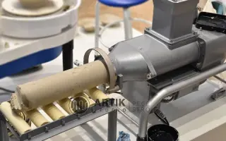 Wild poppy ceramics | Podpor kúpu šnekovacieho lisu na recykláciu hliny