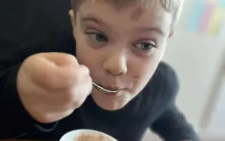 Pomohli ste Damiánkovi a Oliverkovi absolvovať delfinoterapiu