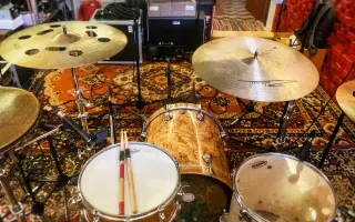 Pomôžte Michalovi zariadiť domáce nahrávacie štúdio