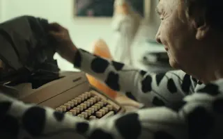 Básnenie: Získaj nový album Milana Lasicu a limitované grafiky i fotografie