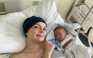 Pomôžme Lenke poraziť zákernú formu rakoviny prsníka