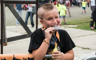 Sedlo pre Nathanka – chlapca so snom jazdiť na svojom koňovi Romeovi