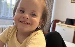 Pomôžme Emke urobiť krok vpred