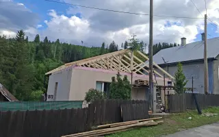Vráťme Lucke a jej deťom po požiari domov