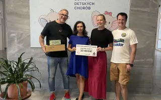 Podporme Patríciu s roztrúsenou sklerózou na jej ceste NEZLOMNOSTI by NIAMBO