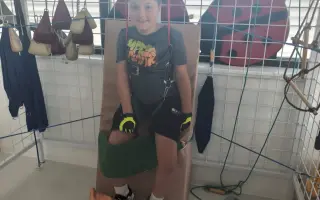 Pomôžme Miškovi so svalovou dystrofiou získať prístup k rehabilitáciám