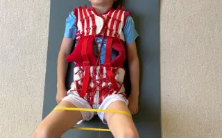 Pomôžme Maximkovi chodiť a behať ako jeho kamaráti