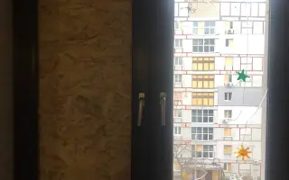 Pomôžme Dariinej mame v Dnipre zabezpečiť opravy po útoku dronom