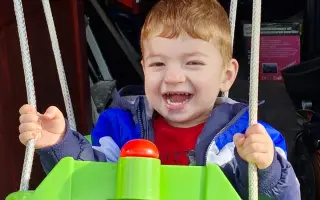 Pomôžme Adamkovi znova chodiť