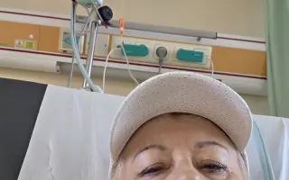 Pomôžme Tatiane v boji s rakovinou. Poisťovňa jej liečbu nepreplatí.