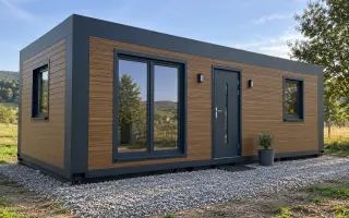 Pomôžme Darine a jej trom deťom získať stabilný domov
