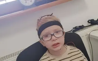 Pomôžte výnimočnému Šimonkovi hovoriť