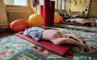 Pomôžme Katke s detskou mozgovou obrnou – spastickou kvadruparézou rehabilitovať