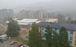 Gelnicu poničila víchrica. Pomôžte.
