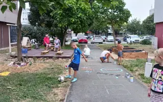 Pomôžte vytvoriť zmyslovú záhradu, kde rastú deti aj vzťahy.
